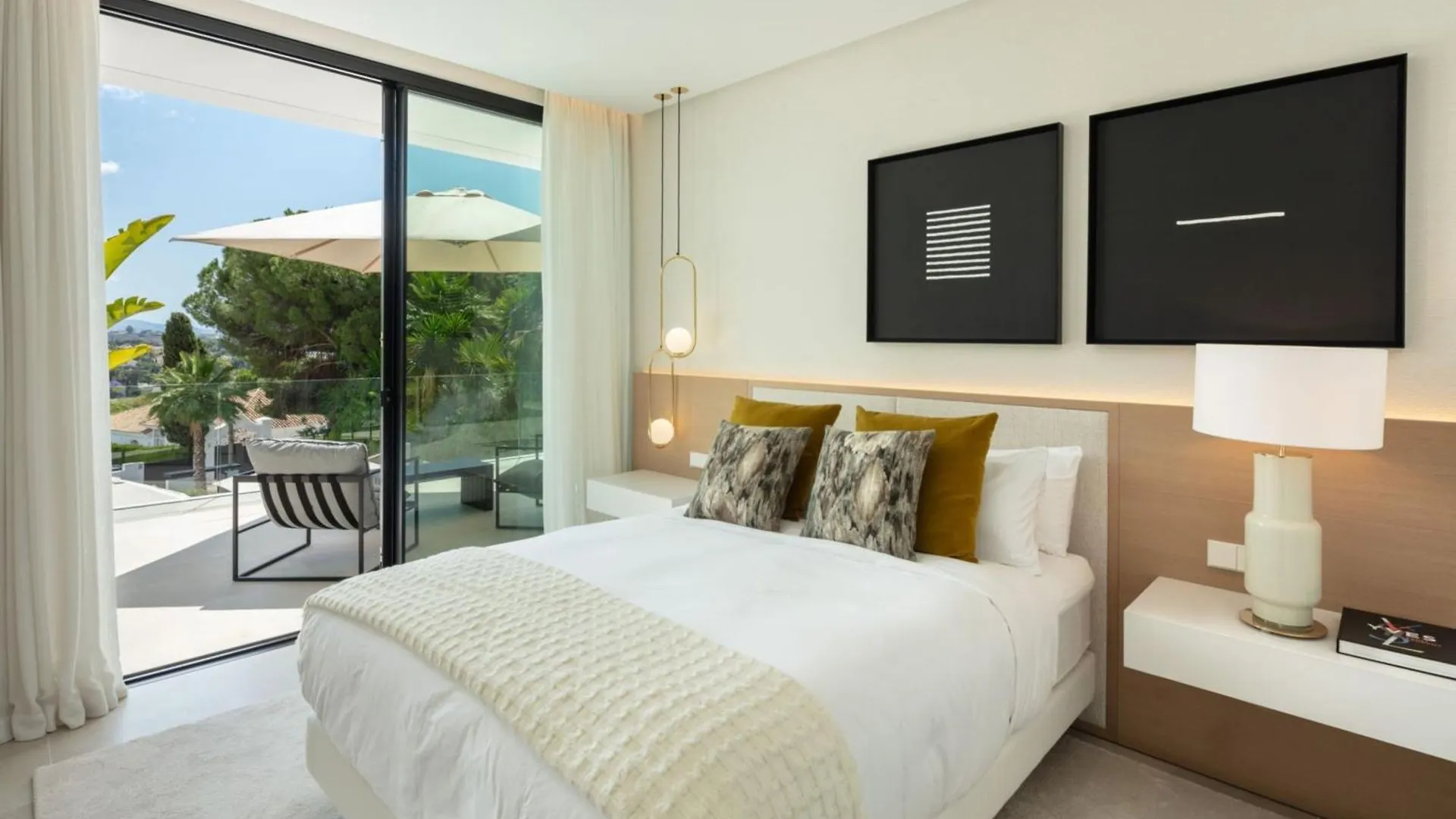 Vacation Marbella I Villa Almost Heaven, New Built Villa, Rooftop Jacuzzi, Infinity Heated Pool 0*,  Spain