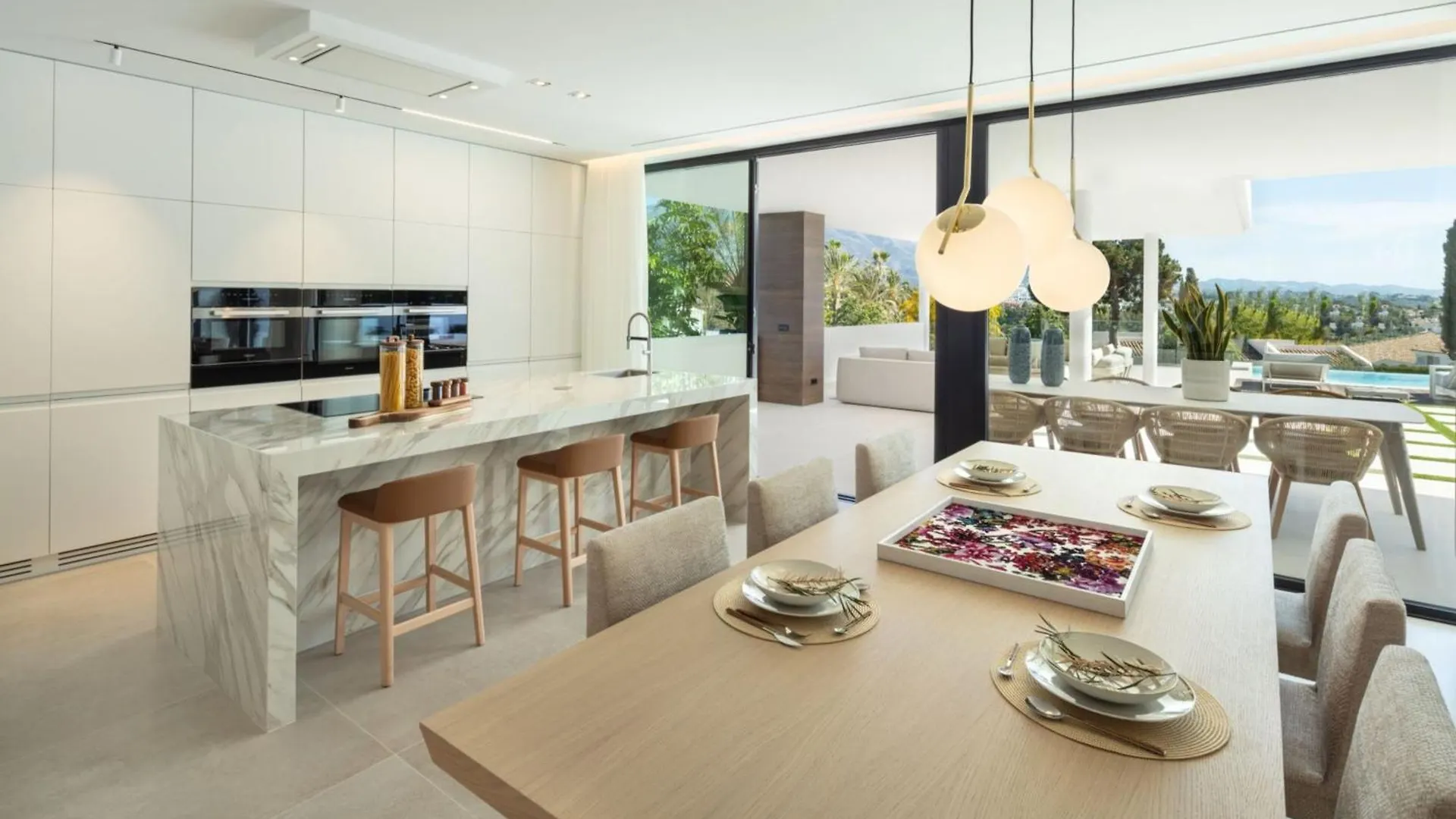 Vacation Marbella I Villa Almost Heaven, New Built Villa, Rooftop Jacuzzi, Infinity Heated Pool Spain